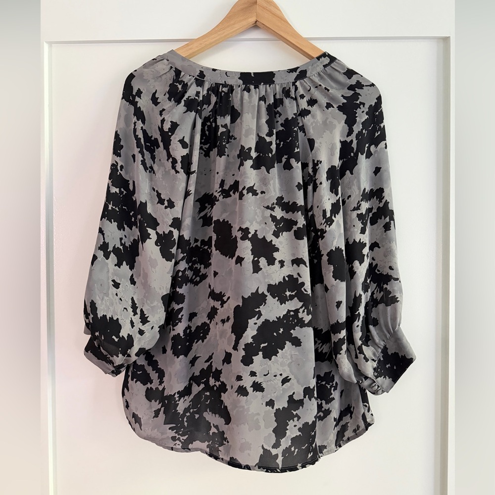 Joie Black and Gray Silk Blouse - Picture 4 of 5